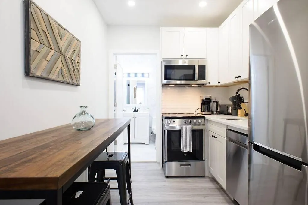 דירה ניו יורק 240-15 Luxury Studio Prime Location W&D ארצות הברית